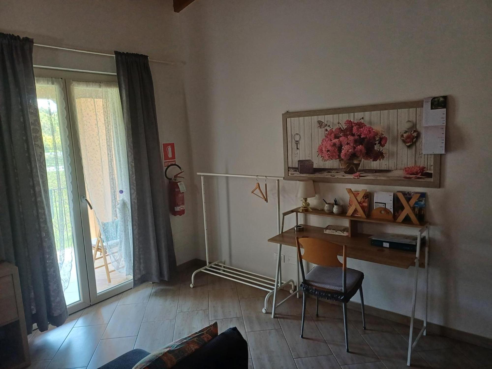 CASCINA LEGNAGO near Garda lake - trilocale Villanuova sul clisi Exterior foto