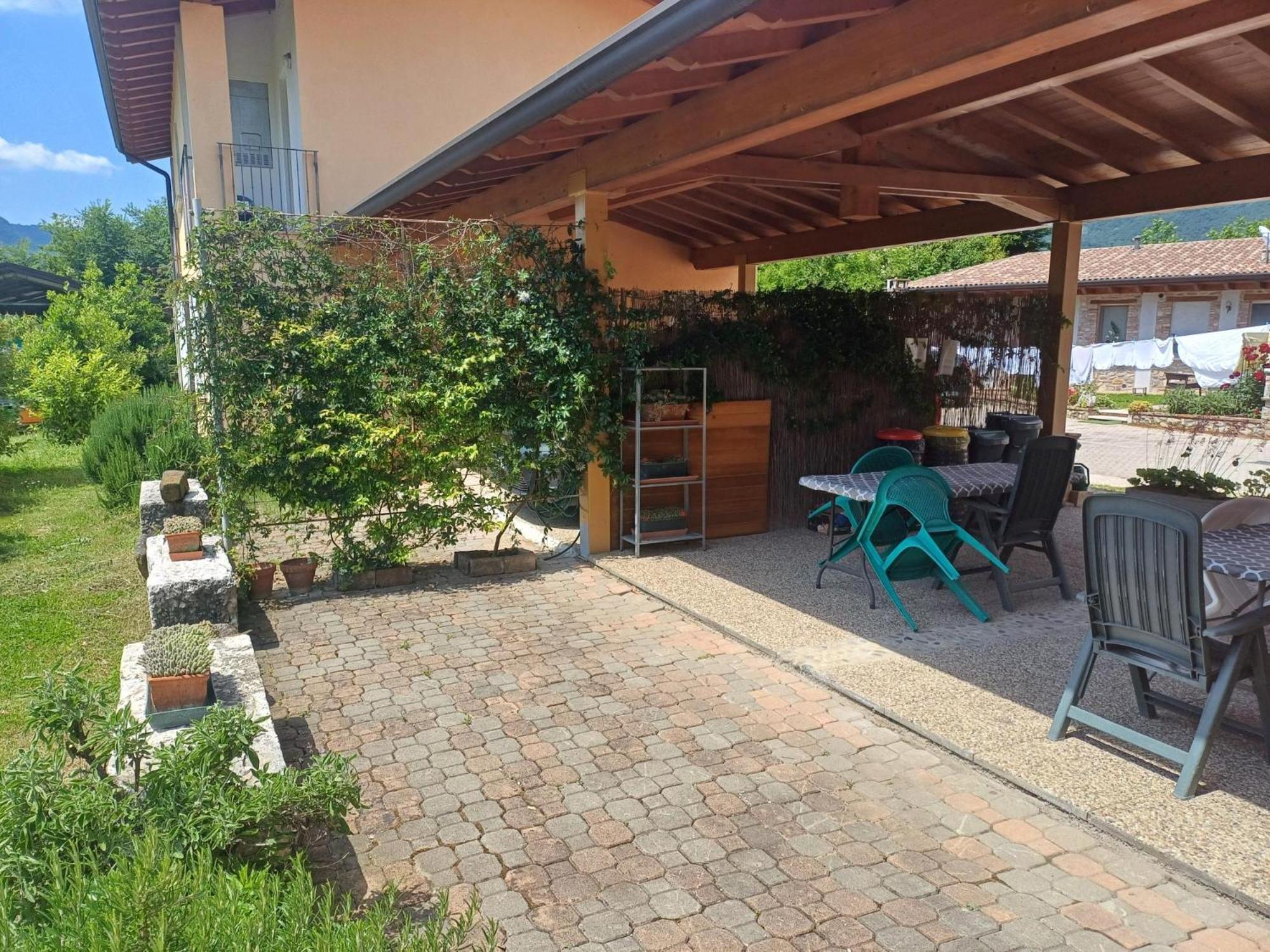CASCINA LEGNAGO near Garda lake - trilocale Villanuova sul clisi Exterior foto